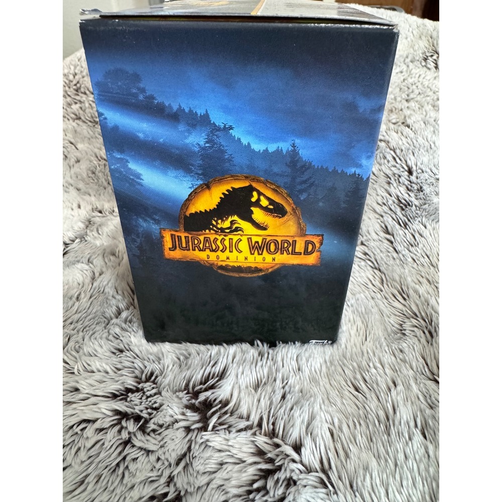 Funko‎ Minis Jurassic World Dominion Claire Dearing Vinyl Figure 100 - Picture 3 of 6